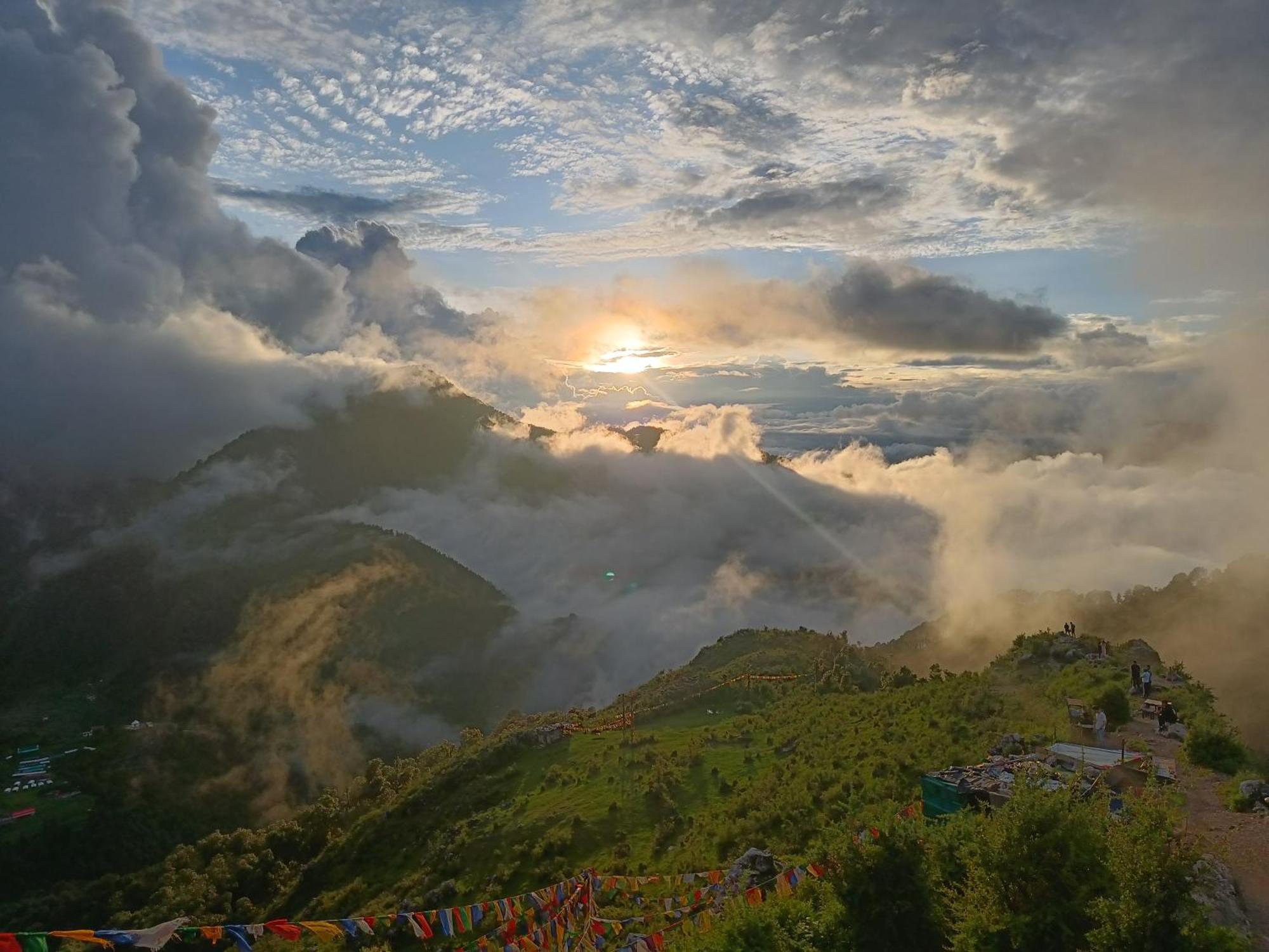 The Sapling Manor Hotel Mussoorie Exterior foto